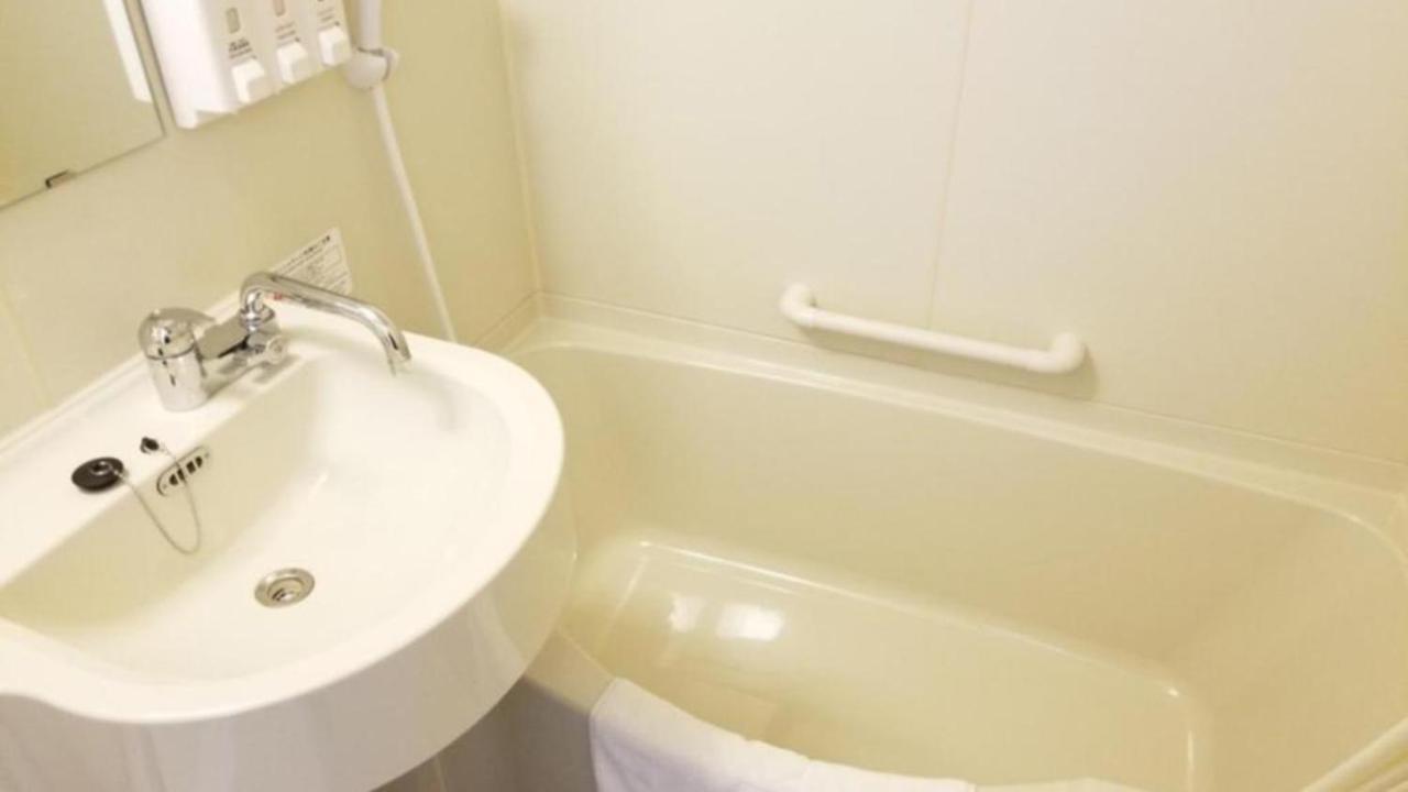 Toyoko Inn Ebina eki Higashi guchi Eksteriør billede